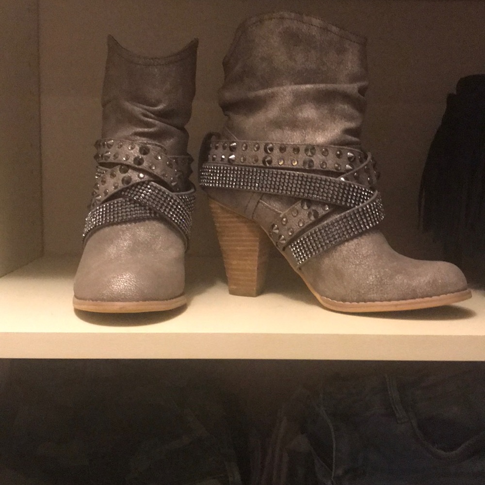 Ladies Boots size 9